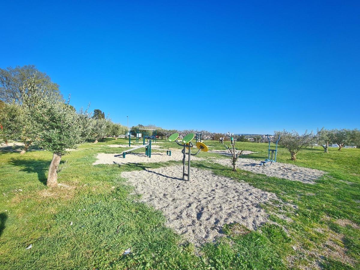 Luxury Apartment Salona Esterno foto