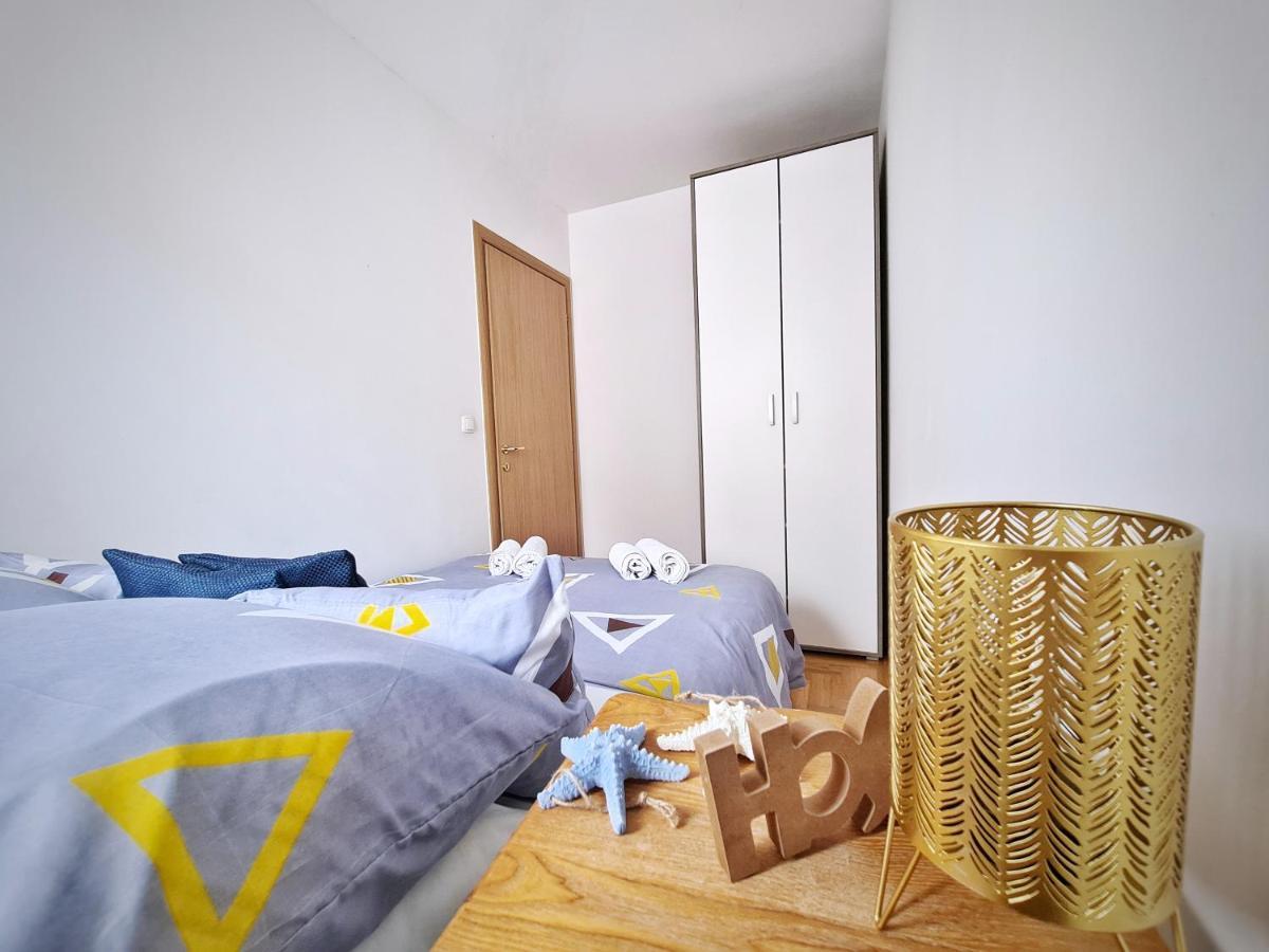 Luxury Apartment Salona Esterno foto