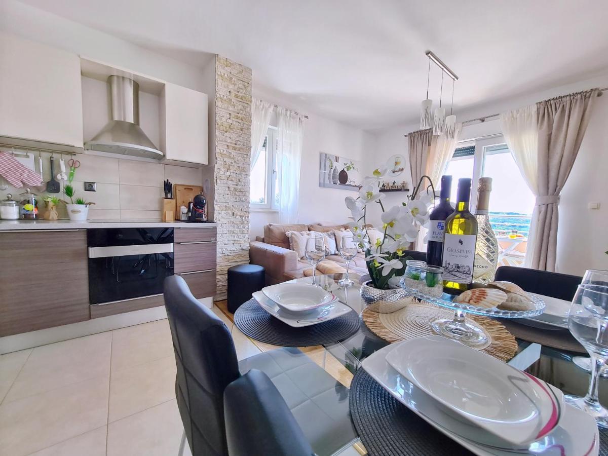 Luxury Apartment Salona Esterno foto